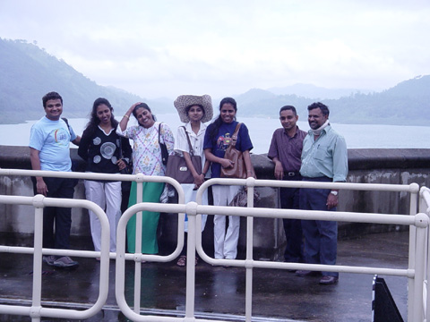 IRI Project Staff atop Victoria Dam